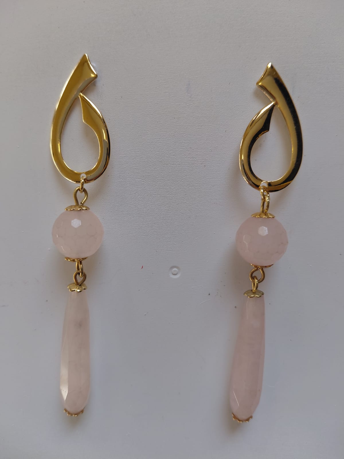brincos folheados em quartzo rosa brincos folheados em quartzo rosa